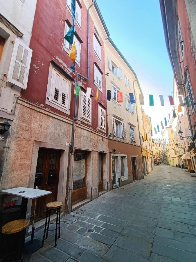 La Tana Di Alice Apartment Muggia Luaran gambar
